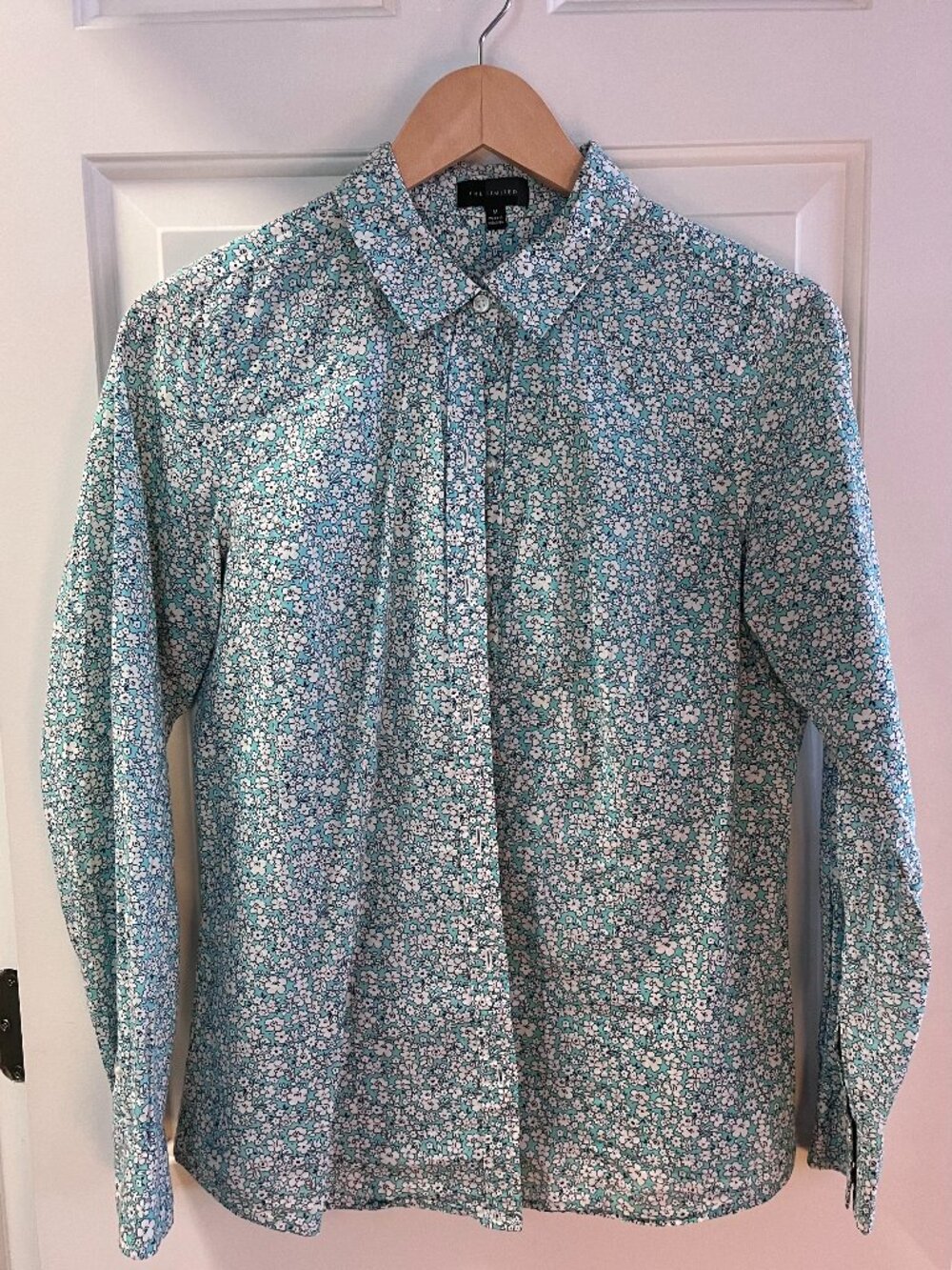 Liberty Style Print: Button Down White Flowers!